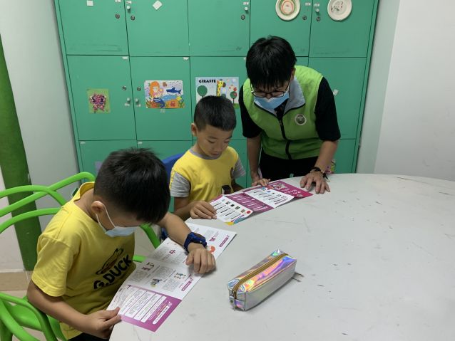三鄉鎮開展“ 紅色引領：禁毒先鋒我來當”禁毒宣傳教育活動圖片4.jpg
