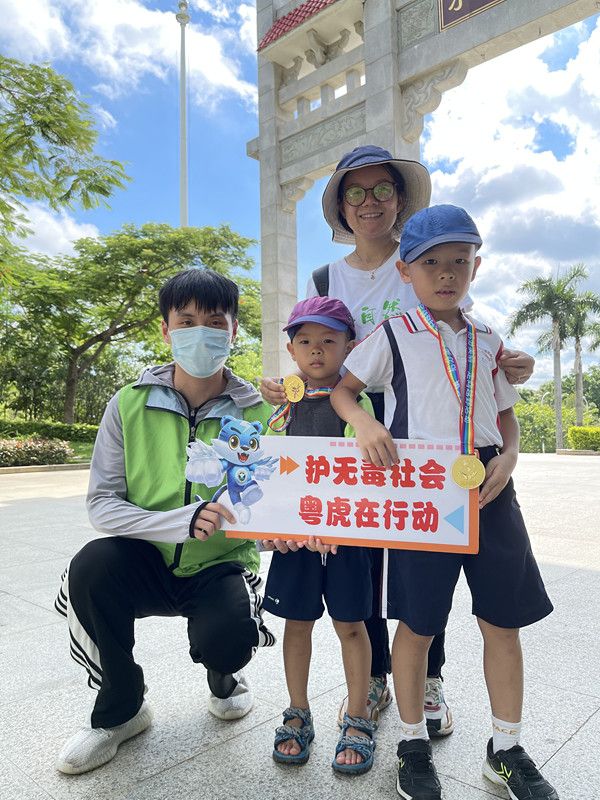 三鄉鎮開展“禁毒不停歇，人生不‘毒’行”宣傳活動照片4.jpg