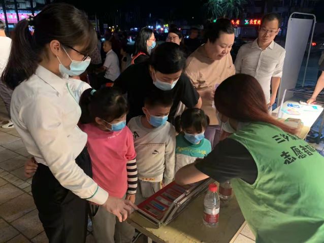 三鄉鎮開展“木偶粵劇進鄉村，禁毒宣傳入人心”禁毒宣傳活動圖片2.jpg