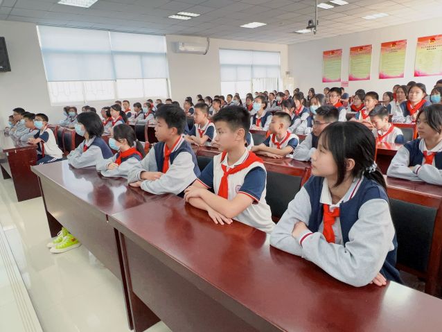 三鄉鎮開展“上好開學第一課，師生共筑‘防毒墻’”活動圖片1.JPG